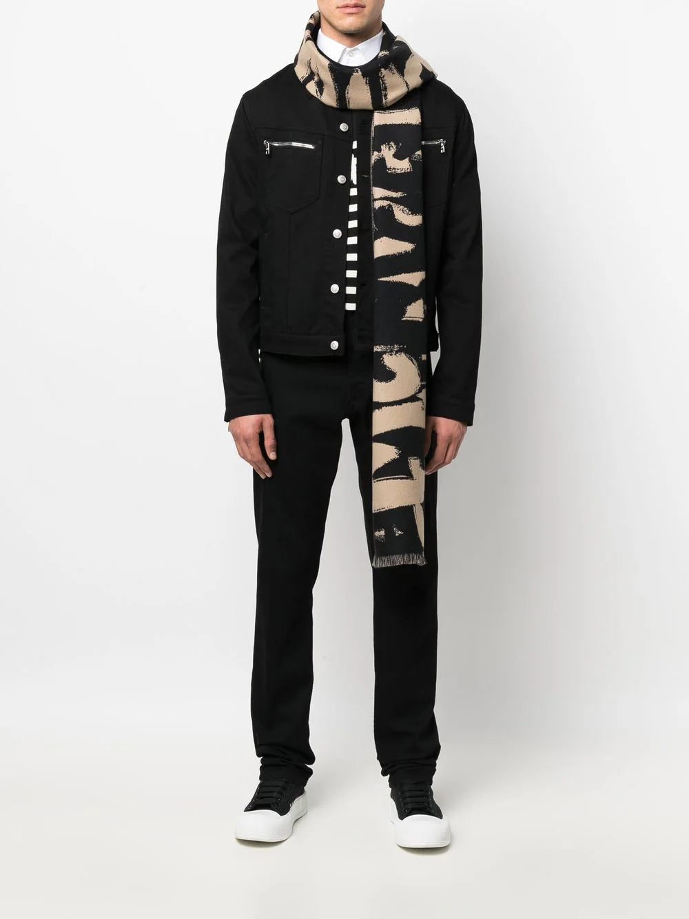 Alexander McQueen two-tone Graffiti-print scarf - Image 2