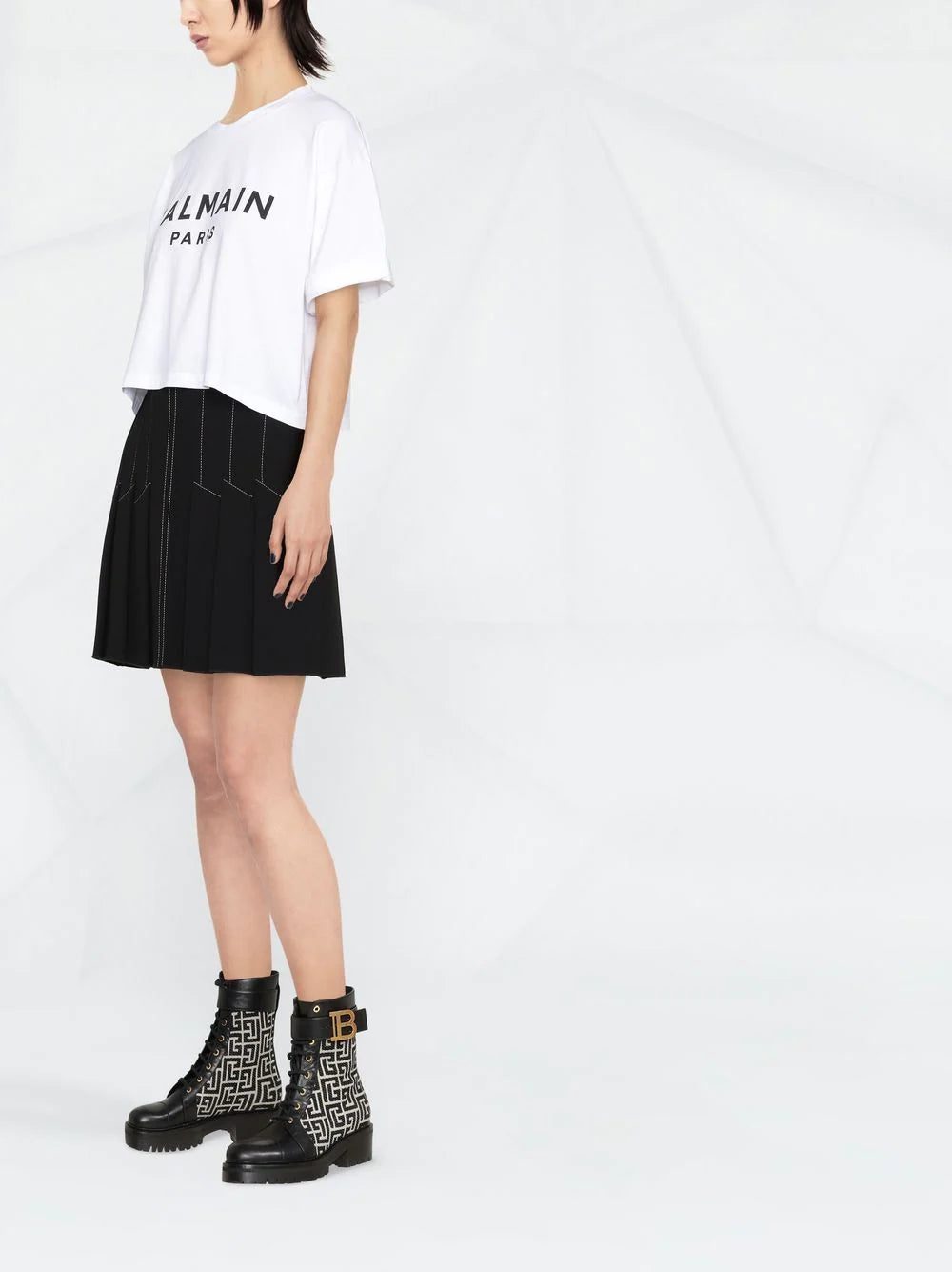 Balmain cropped logo-print T-shirt - Image 4