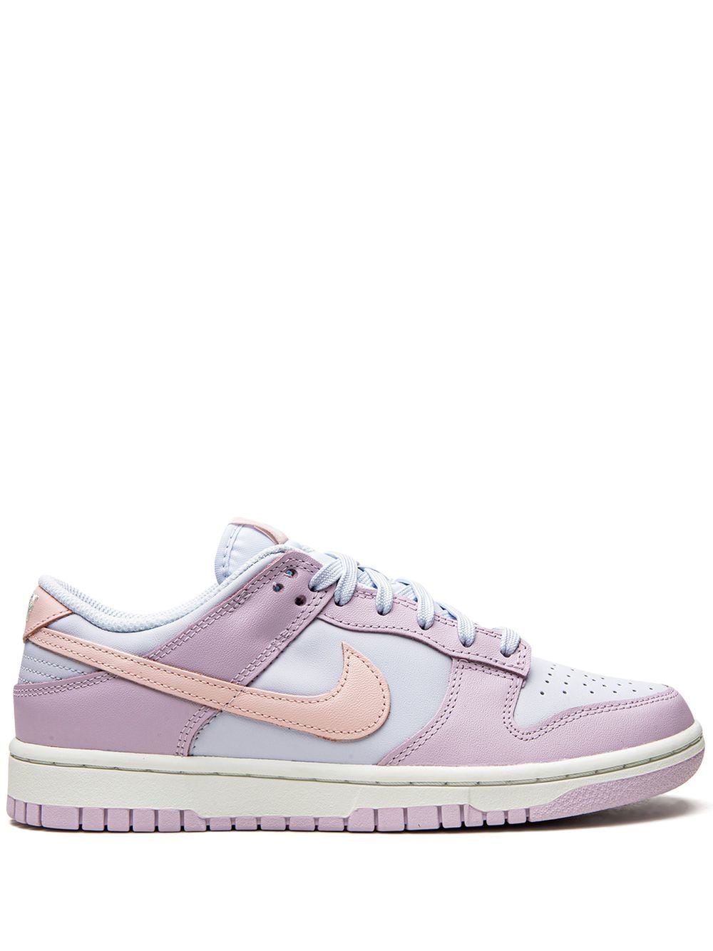 Nike Dunk Low sneakers