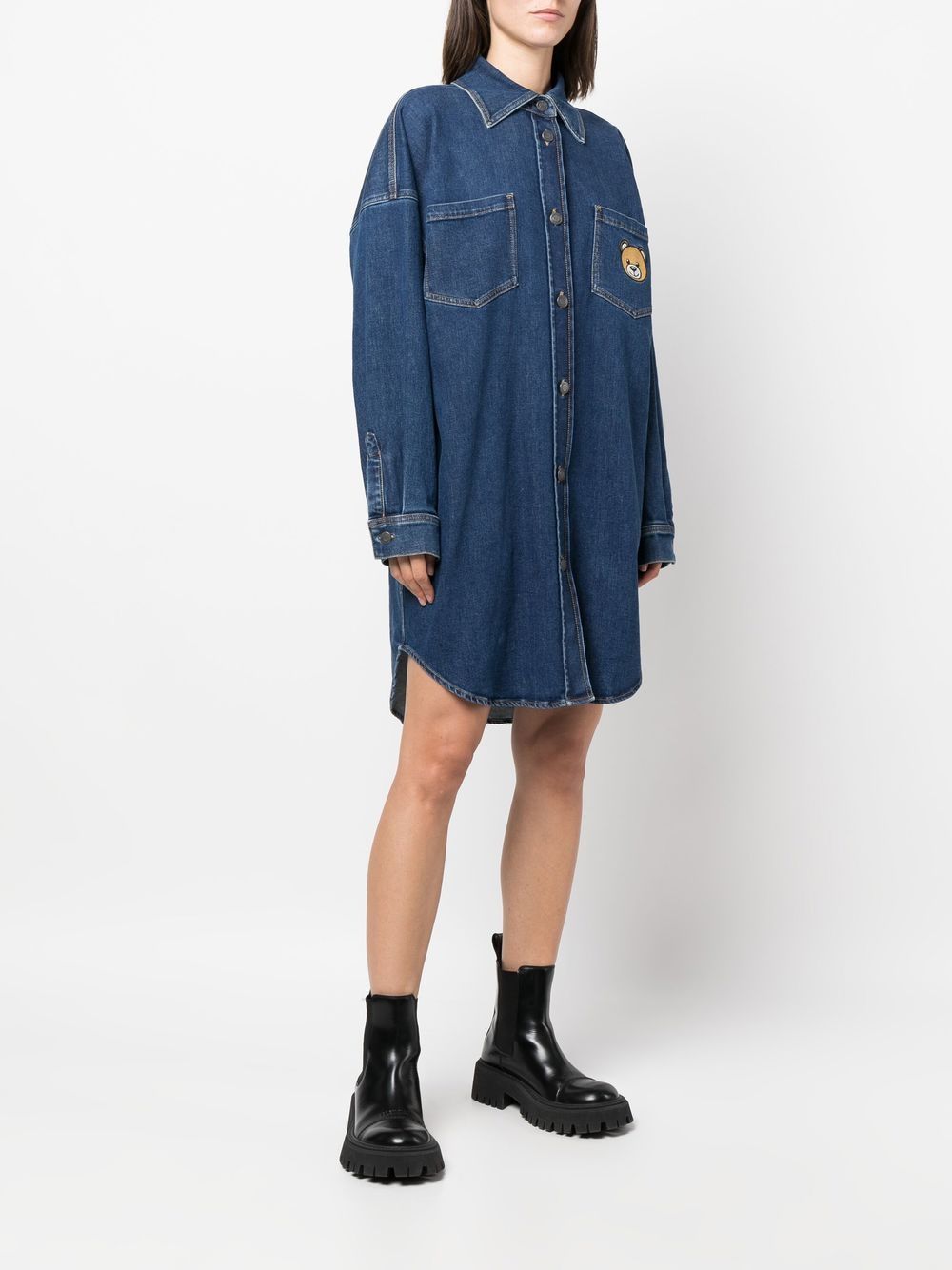 Moschino teddy-patch denim shirt dress - Image 4