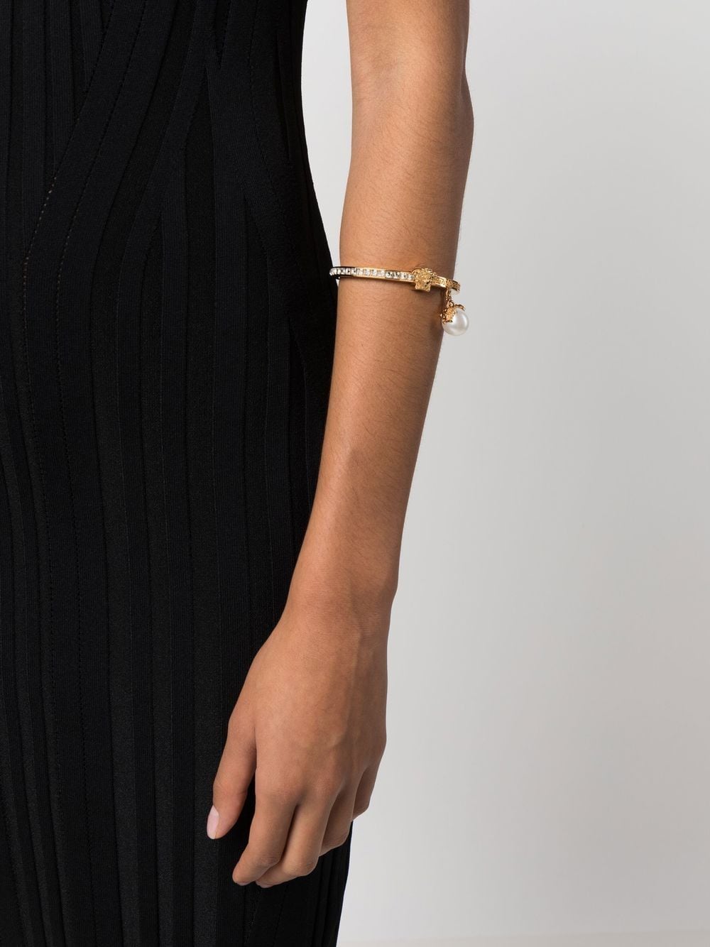 Versace Medusa-head pearl-charm bangle - Image 2