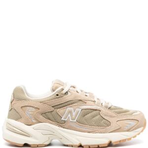 New Balance ML725W lace-up sneakers
