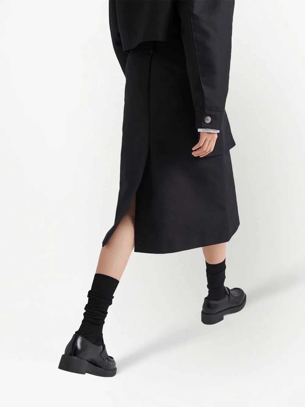 Prada triangle-logo midi cargo skirt - Image 4