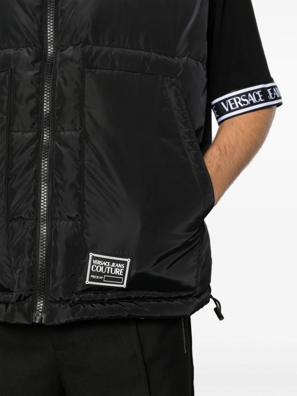 Versace Jeans Couture logo-print reversible padded gilet - Image 3