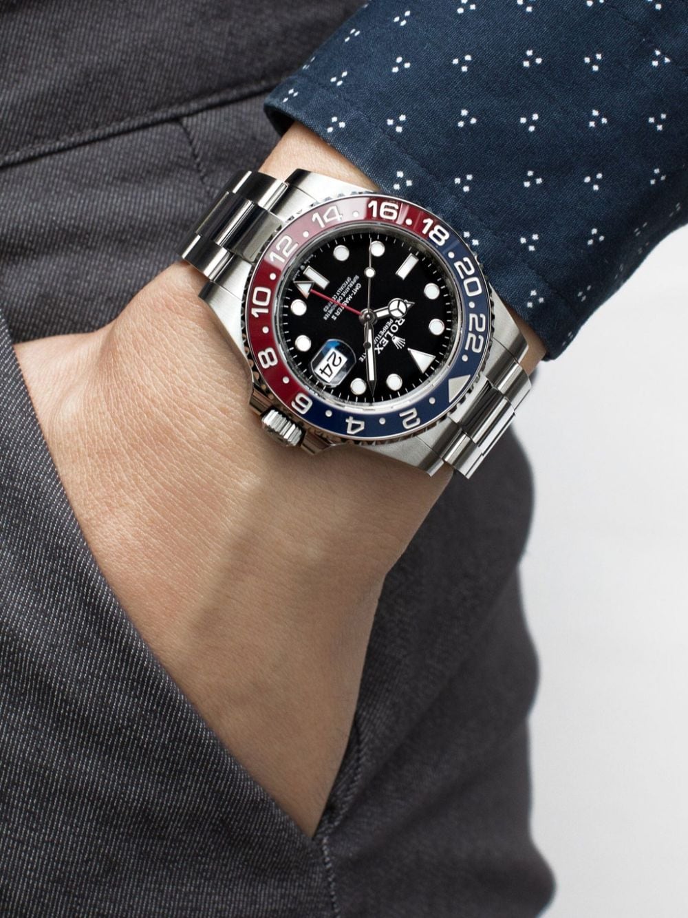 Rolex 2023 unworn GMT-Master II Pepsi 40mm - Image 7