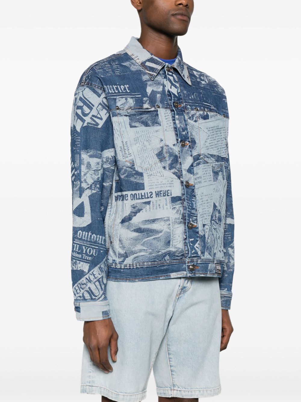 Versace Jeans Couture magazine-print denim jacket - Image 3