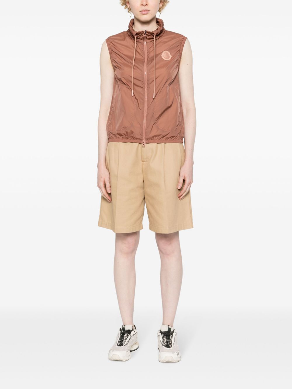 Moncler logo-appliqué drawstring vest - Image 2