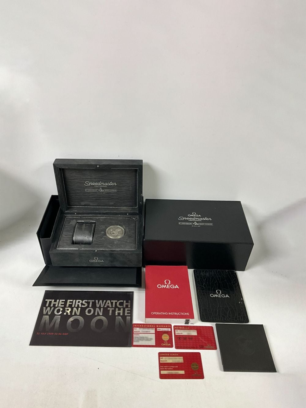 OMEGA pre-owned Speedmaster Professional Moonwatch Apollo II 40th Anniversary Limited Edition 42mm - Image 4