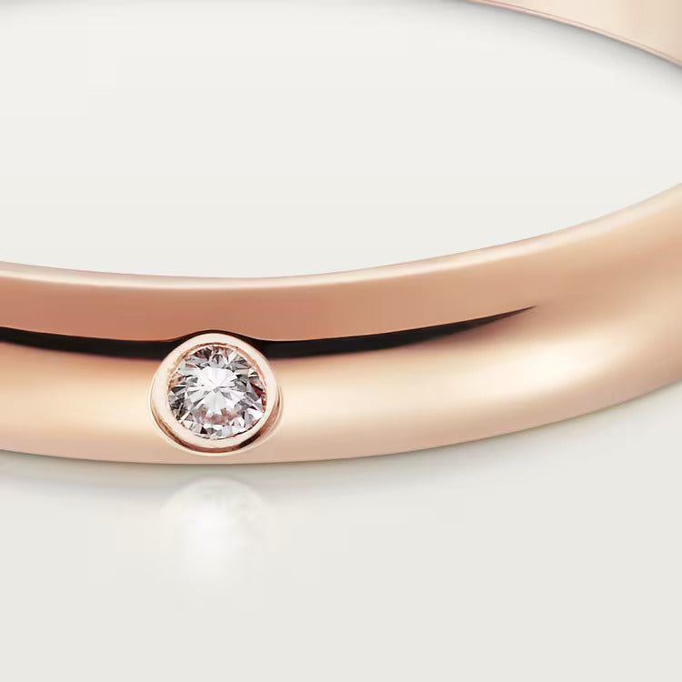 Cartier 1895 wedding band, 2.6 mm width, 1 diamond - Image 2