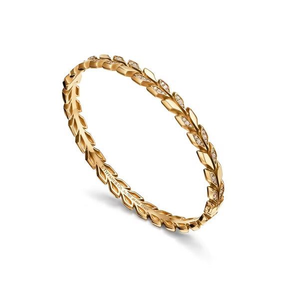 Tiffany Victoria® Vine Hinged Bangle in Yellow Gold with Diamonds - Image 3