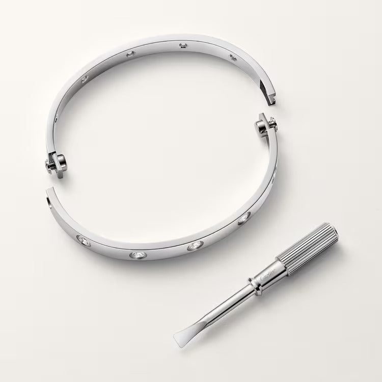 Cartier LOVE bracelet, classic model,10 diamonds