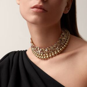 Cartier Grain de Café necklace, semi-paved