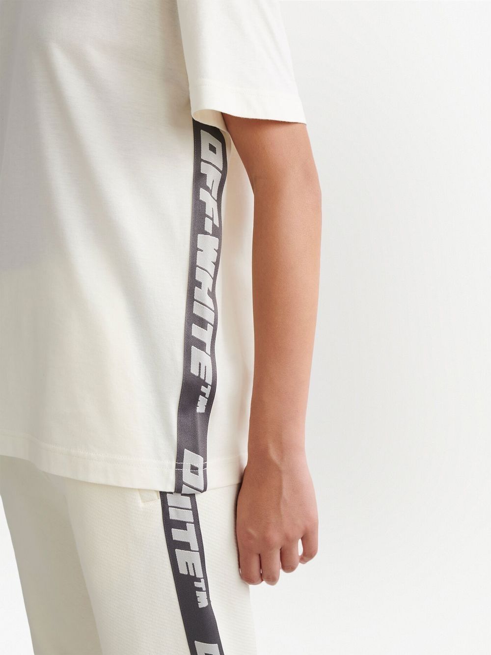 Off-White logo-band T-shirt - Image 5