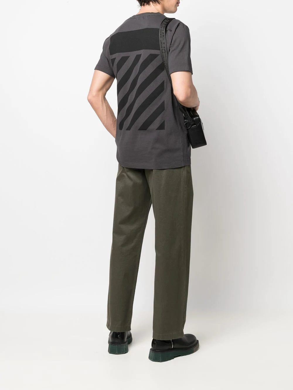 Off-White graphic-print short-sleeve T-shirt - Image 2