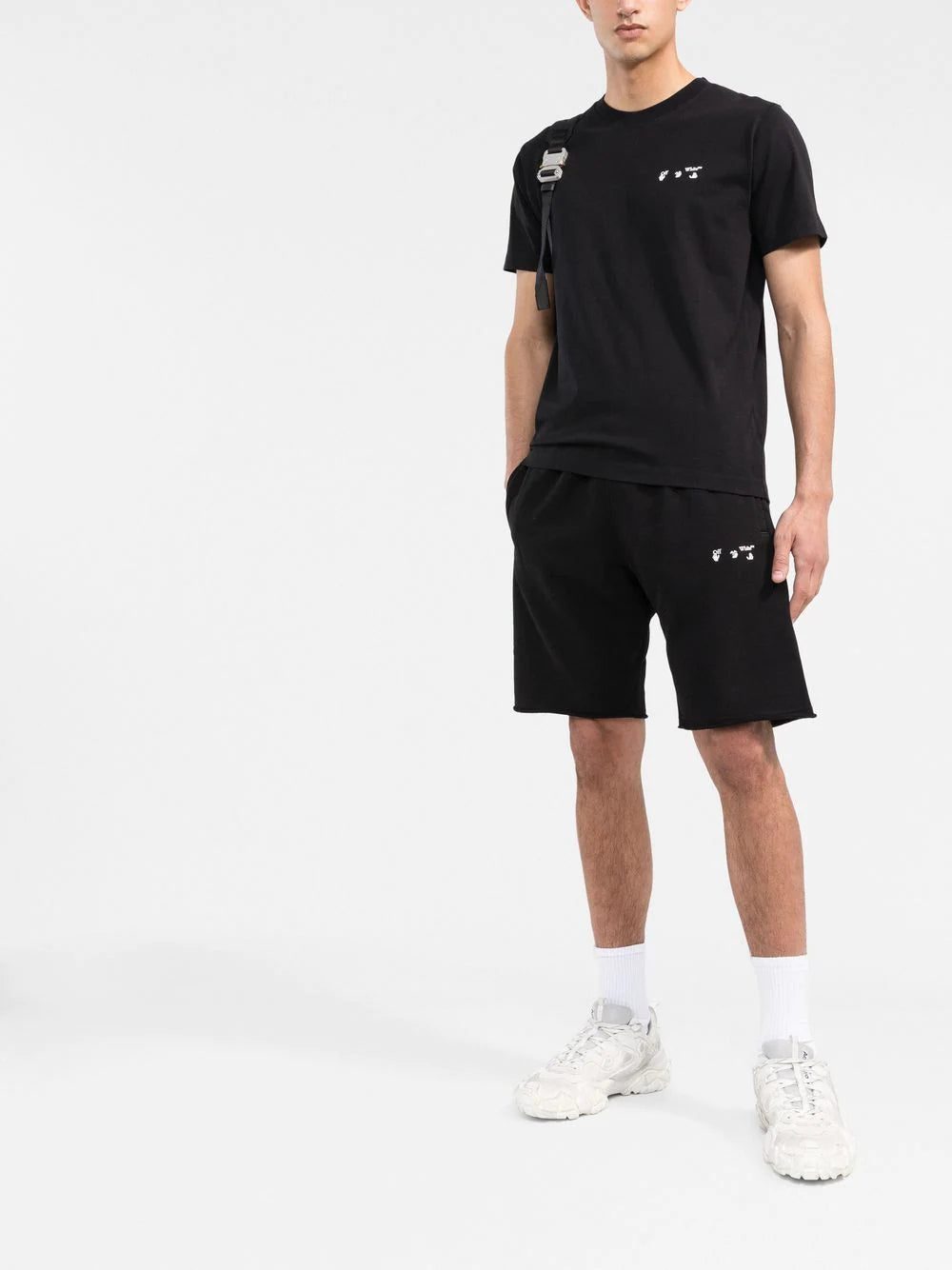 Off-white Ow logo-print slim-cut T-shirt - Image 2