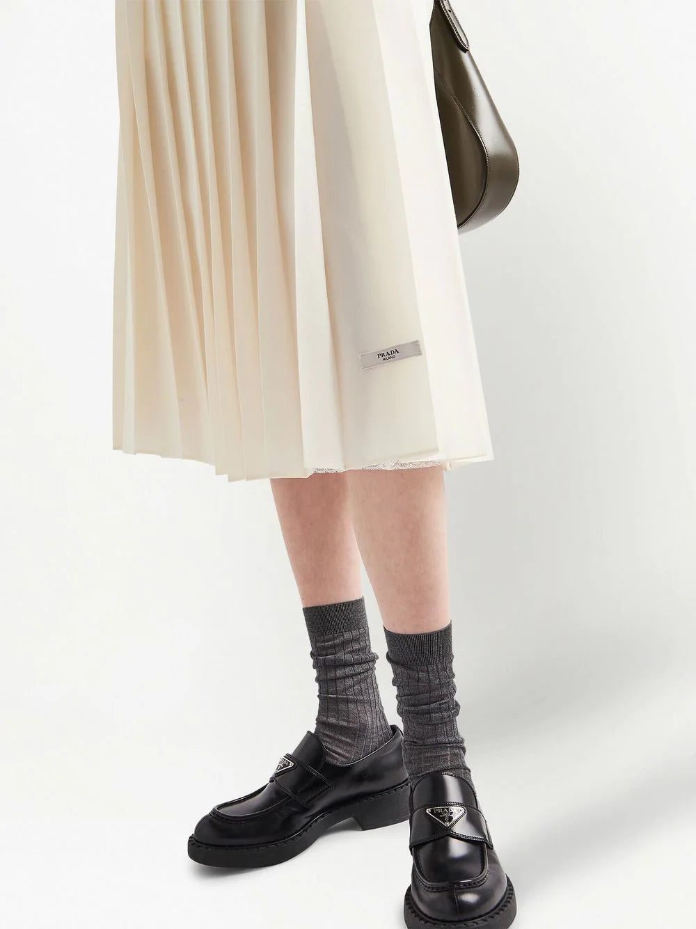 Prada pleated logo-patch midi skirt - Image 4