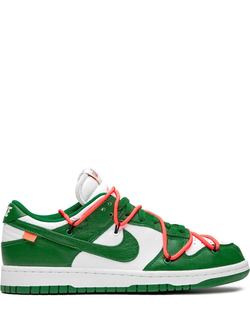 Nike Dunk Low sneakers