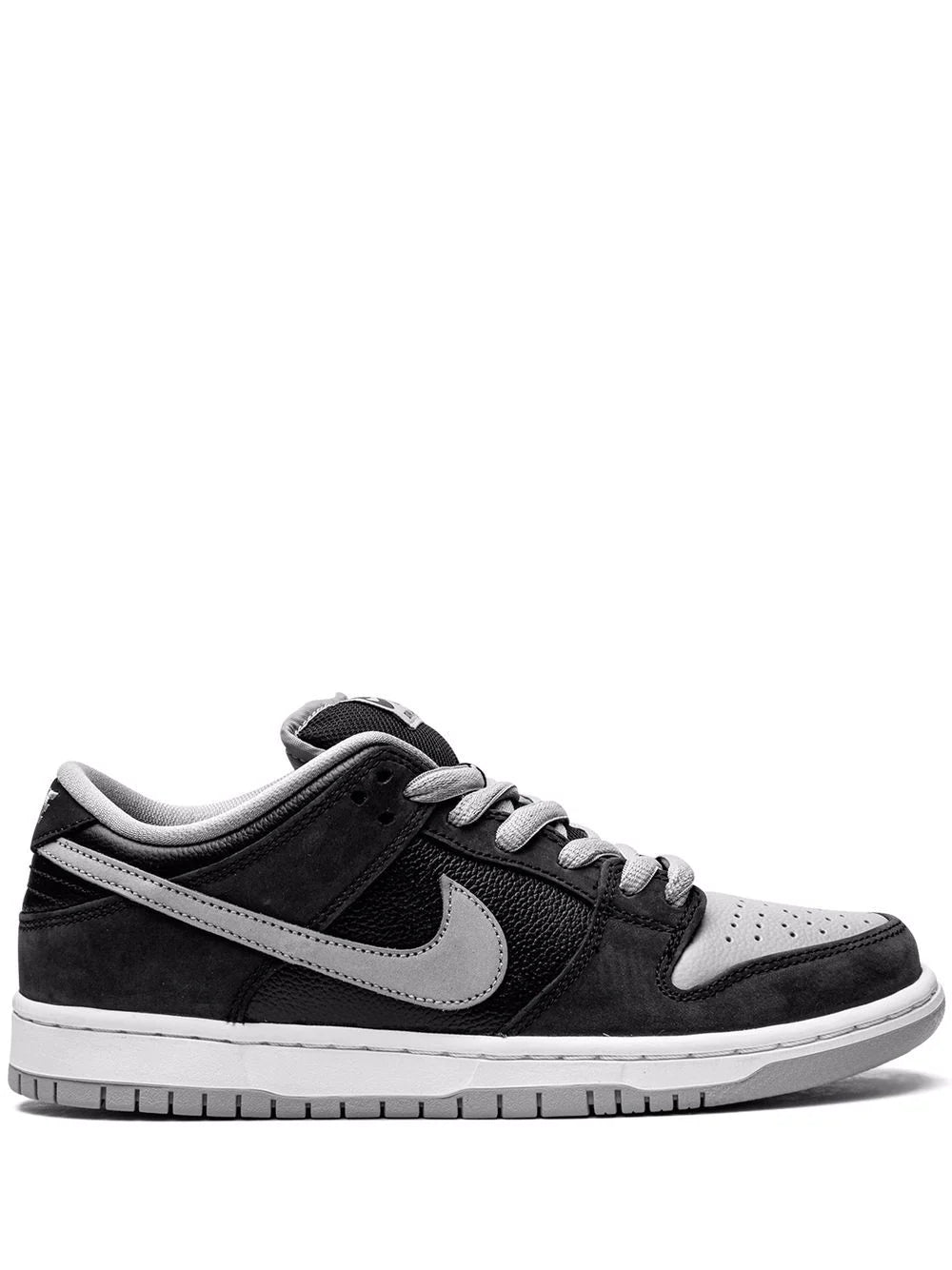 Nike SB Dunk Low sneakers