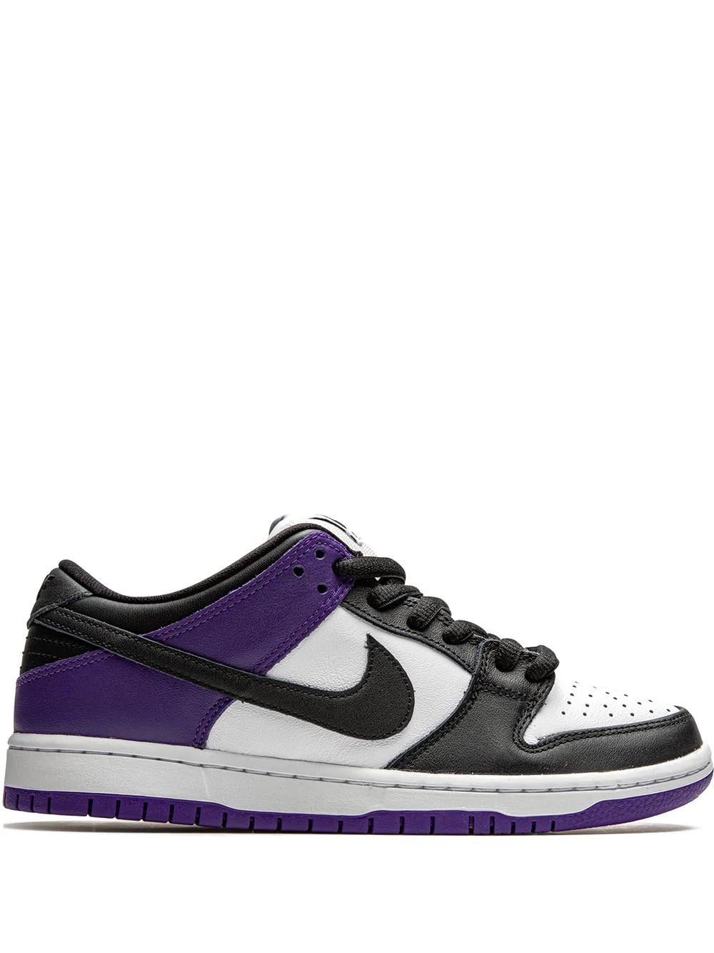 Nike SB Dunk Low sneakers