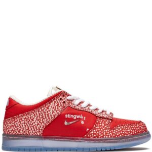 Nike x Stingwater Magic Mushroom SB Dunk Low sneakers