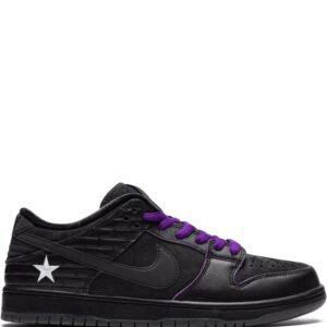 Nike  x Familia Skateshop x First Avenue SB Dunk Low sneakers