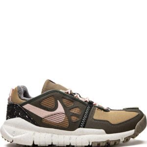 Nike  Free Terra Vista low-top sneakers