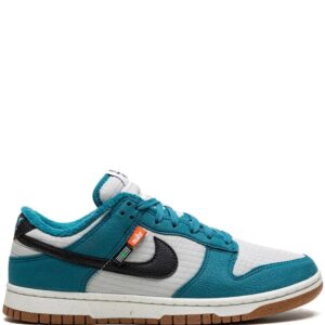 Nike  Dunk Low sneakers