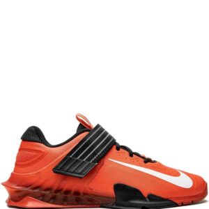 Nike  Savaleos low-top sneakers