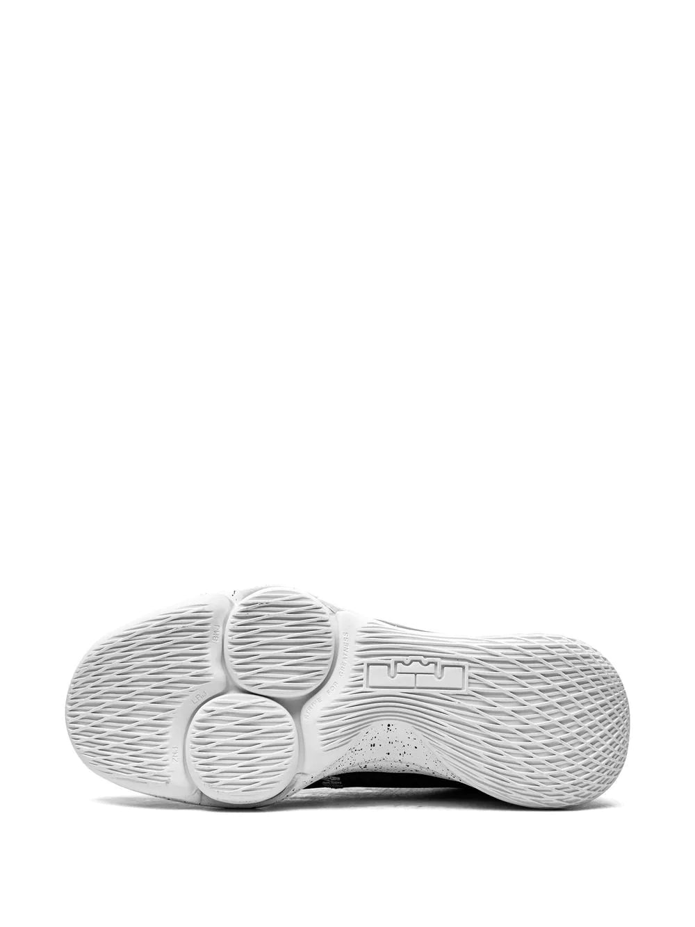 Nike LeBron Witness V high-top sneakers - Image 4