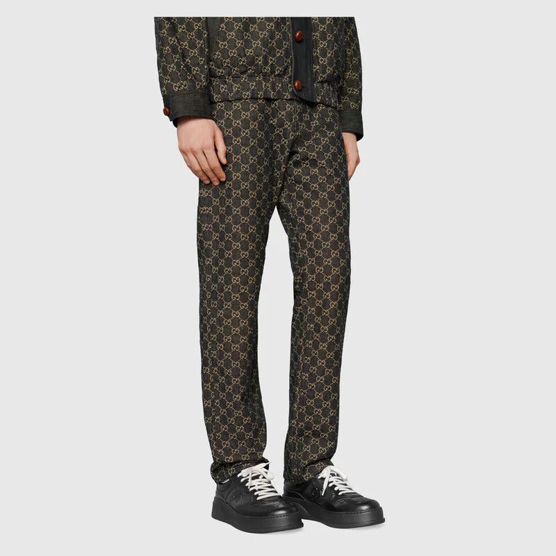 Gucci Men's GG embossed sneaker - Image 5